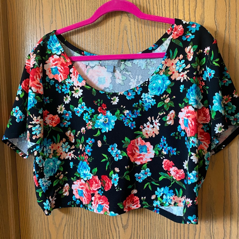 Lovesick floral crop top sz3
